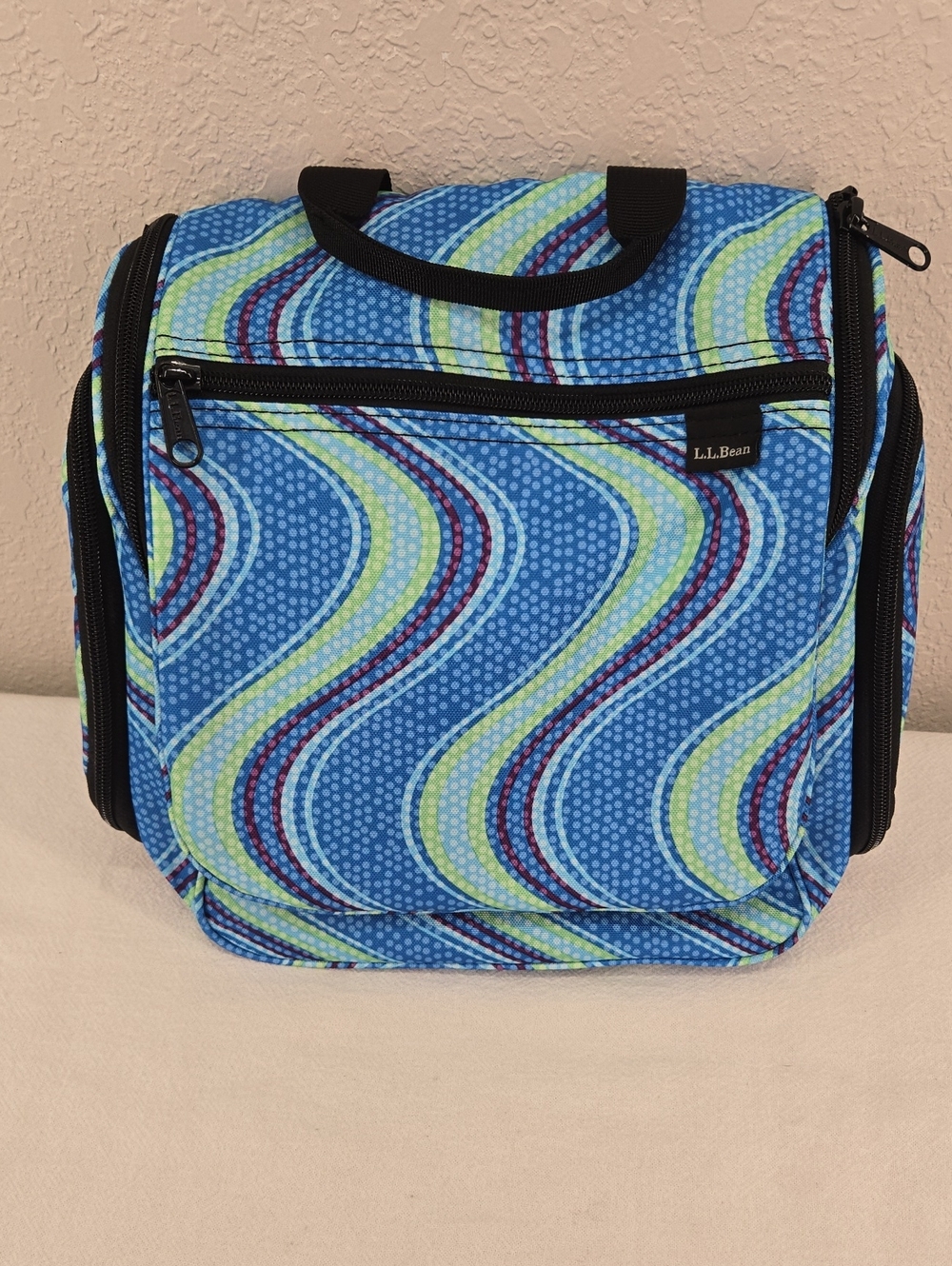 L.L. Bean Blue and Green Wave-Print Cosmetic Case